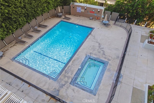 7250 Franklin Avenue 804, Los Angeles, CA 90046 — photo 32 of 37