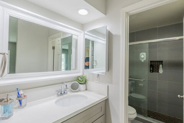 15425 Sherman Way 241, Los Angeles, CA 91406 — photo 15 of 24