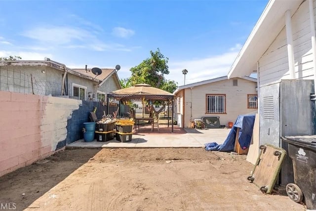 1161 6624 W 67 street, Los Angeles, CA 90044 — photo 6 of 11