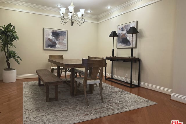 4752 Park Encino Lane 212, Encino, CA 91436 — photo 3 of 30