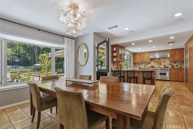 4237 Ellenita, Tarzana, CA 91356 — photo 10 of 41