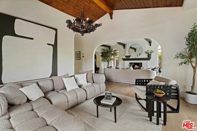 3249 Bennett Drive, Los Angeles, CA 90068 — photo 14 of 49