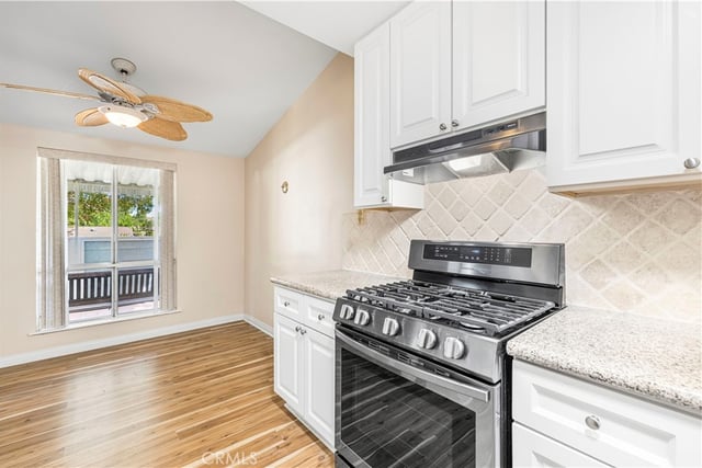 19231 Avenue Of The Oaks A, Newhall, CA 91321 — photo 4 of 54
