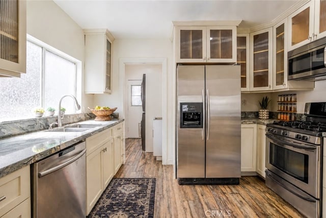 344 S Avenue 57, Los Angeles, CA 90042 — photo 9 of 29