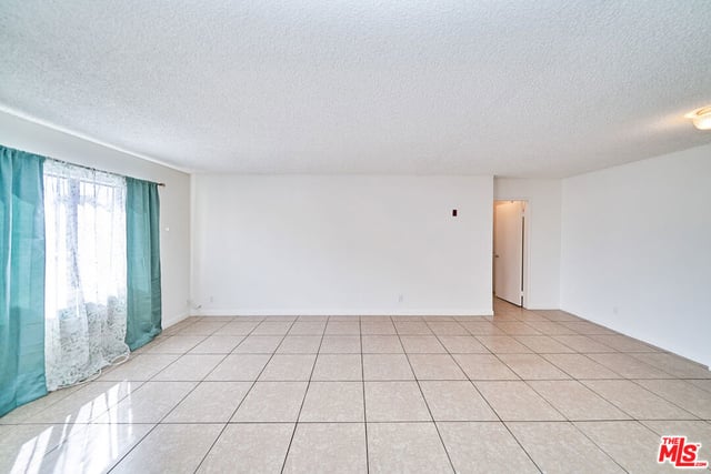 20234 Cantara Street 229, Winnetka, CA 91306 — photo 5 of 11
