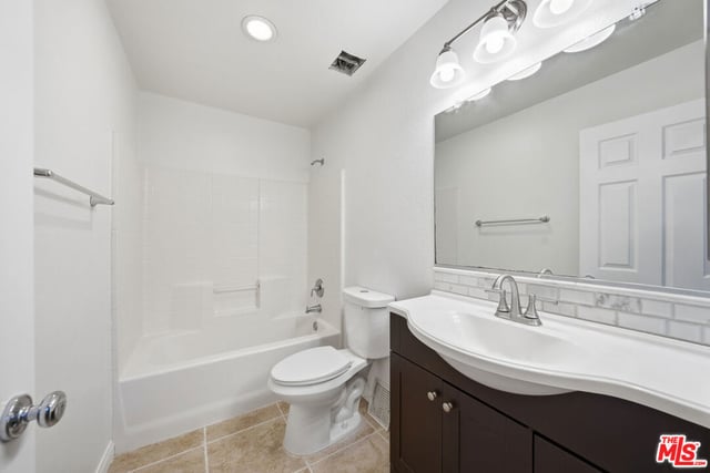 25715 Wagner Way B, Stevenson Ranch, CA 91381 — photo 17 of 34