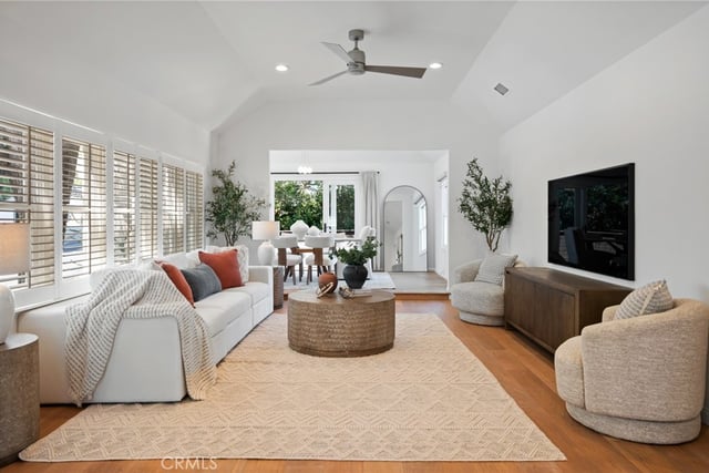 1662 Rotary, Los Angeles, CA 90026 — photo 3 of 42