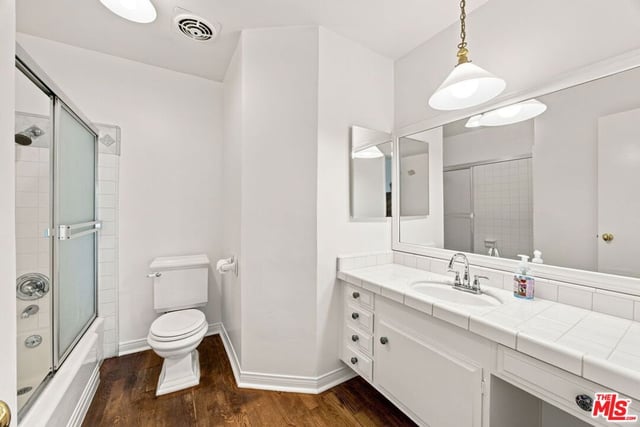2301 S Beverly Glen Boulevard 301, Los Angeles, CA 90064 — photo 17 of 35