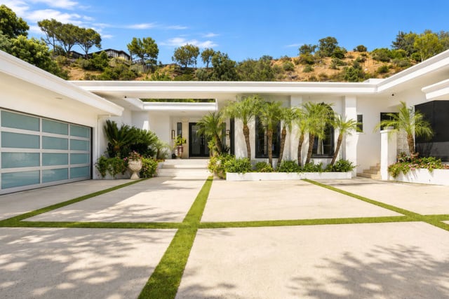 1856 Loma Vista Drive, Beverly Hills, CA 90210 — photo 11 of 69
