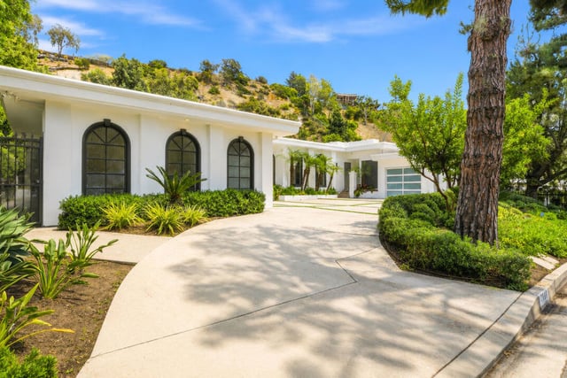 1856 Loma Vista Drive, Beverly Hills, CA 90210 — photo 8 of 69