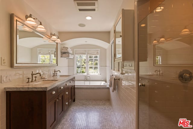 3145 La Suvida Drive, Los Angeles, CA 90068 — photo 21 of 27
