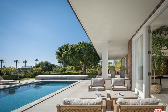 520 Stonewood Drive, Beverly Hills, CA 90210 — photo 10 of 17