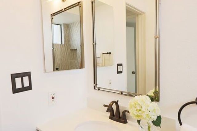 21821 Burbank Boulevard 151, Los Angeles, CA 91367 — photo 24 of 52