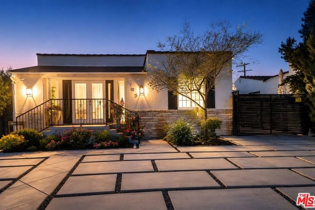 5705 West Blvd, Los Angeles, CA 90043 — photo 4 of 31