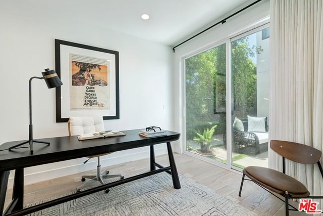 3641 Barry Avenue, Los Angeles, CA 90066 — photo 17 of 45