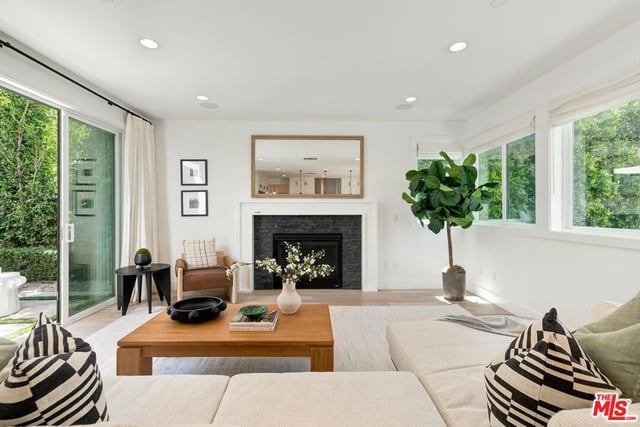 3641 Barry Avenue, Los Angeles, CA 90066 — photo 2 of 45