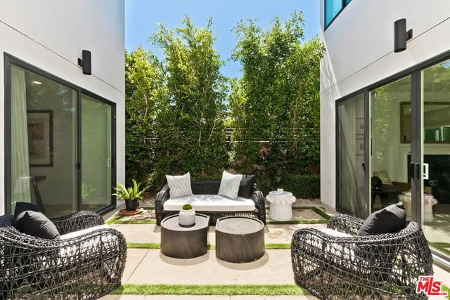 3641 Barry Avenue, Los Angeles, CA 90066 — photo 44 of 45