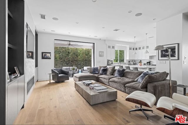 13932 Otsego Street, Sherman Oaks, CA 91423 — photo 9 of 38