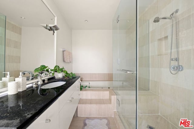 940 Linda Flora Drive, Los Angeles, CA 90049 — photo 13 of 23