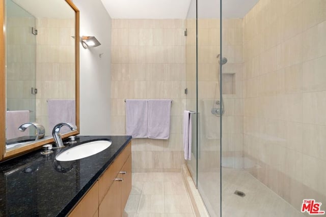 940 Linda Flora Drive, Los Angeles, CA 90049 — photo 15 of 23