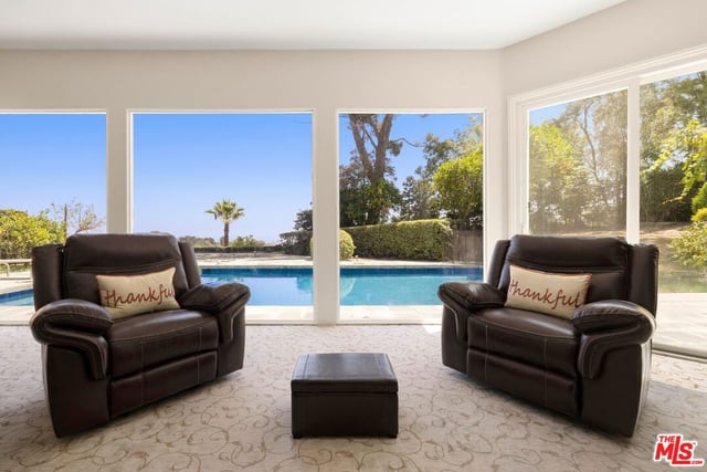 940 Linda Flora Drive, Los Angeles, CA 90049 — photo 9 of 23