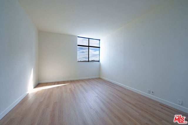 10535 Wilshire Boulevard 1803, Los Angeles, CA 90024 — photo 28 of 39