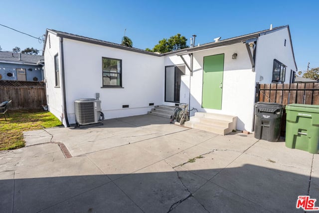 2813 S Bentley Avenue, Los Angeles, CA 90064 — photo 29 of 30