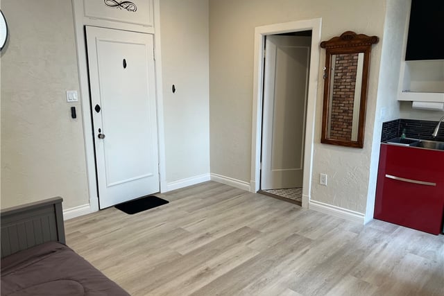 315 W 3rd 5A, Long Beach, CA 90802 — photo 3 of 14