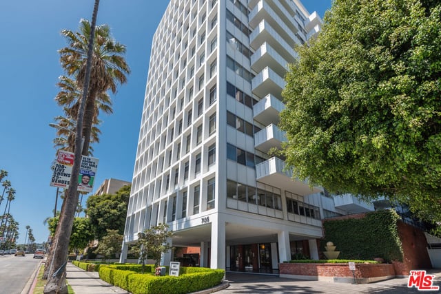 7135 Hollywood Boulevard 206, Los Angeles, CA 90046 — photo 2 of 23