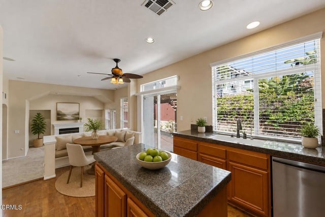 764 Saratoga Avenue, Ventura, CA 93003 — photo 10 of 27