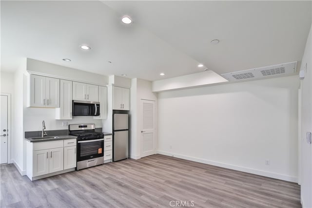6836 Whitman Avenue, Van Nuys, CA 91406 — photo 33 of 62