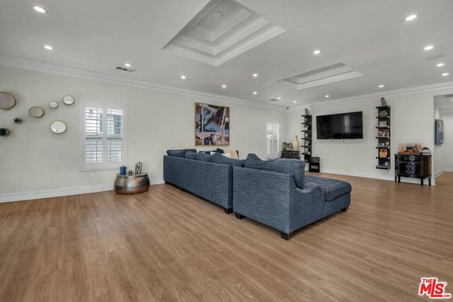 478 S Sherbourne Drive, Los Angeles, CA 90048 — photo 6 of 25