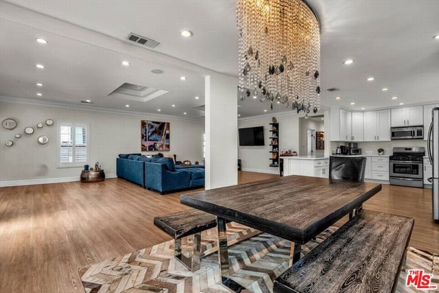 478 S Sherbourne Drive, Los Angeles, CA 90048 — photo 8 of 25