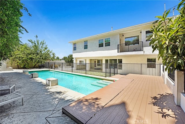 22450 Collins, Woodland Hills, CA 91367 — photo 37 of 39