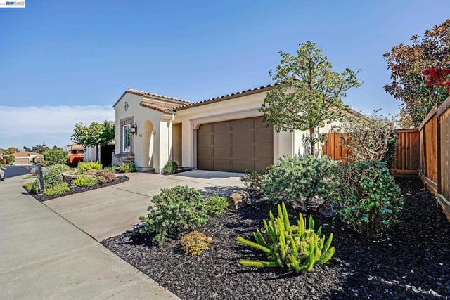 1930 Barbaresco Ln, Brentwood, CA 94513 — photo 2 of 55