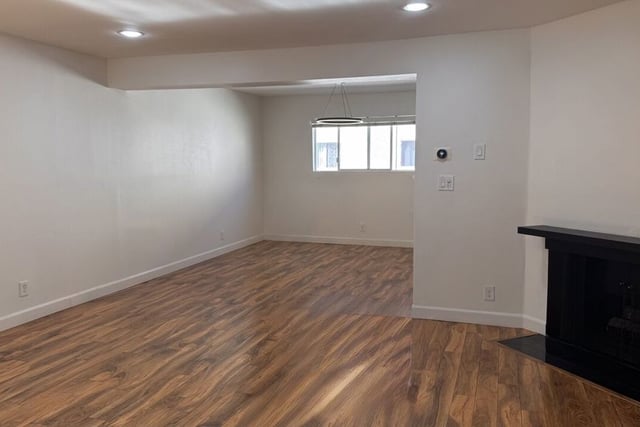 18550 Hatteras Street 100, Tarzana, CA 91356 — photo 34 of 49