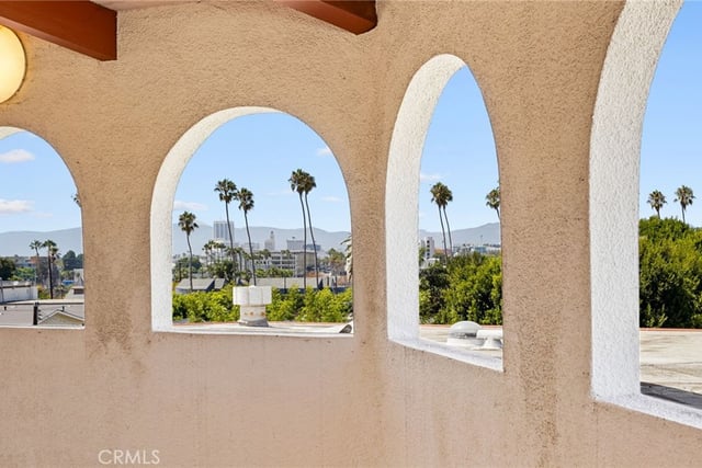 2035 4th street 202C, Santa Monica, CA 90405 — photo 26 of 41