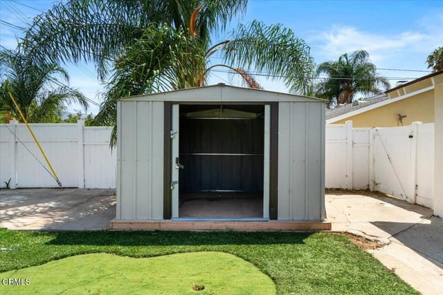 554 Dorena Drive, Newbury Park, CA 91320 — photo 33 of 49
