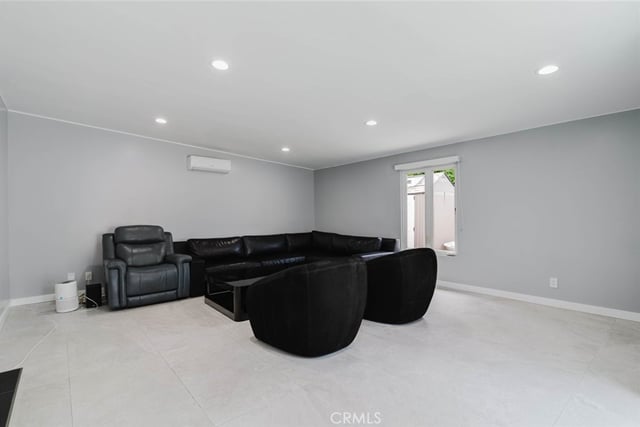 7725 Loma Verde Avenue, Canoga Park, CA 91304 — photo 19 of 54