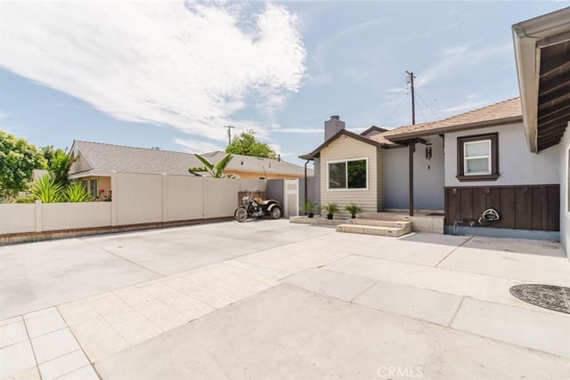 7725 Loma Verde Avenue, Canoga Park, CA 91304 — photo 47 of 54