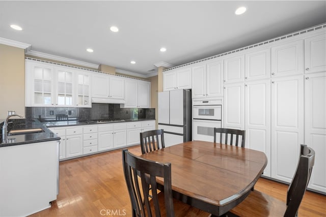21658 Canyon Heights Circle, Saugus, CA 91390 — photo 34 of 75