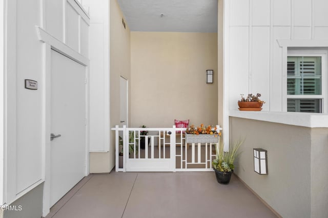 1560 Seabridge Lane, Oxnard, CA 93035 — photo 4 of 36