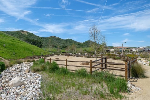 18619 Cedar Crest Drive, Canyon Country, CA 91387 — photo 51 of 68
