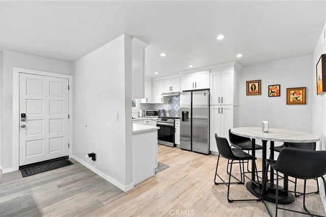 5354 Lindley Avenue 209, Encino, CA 91316 — photo 14 of 34