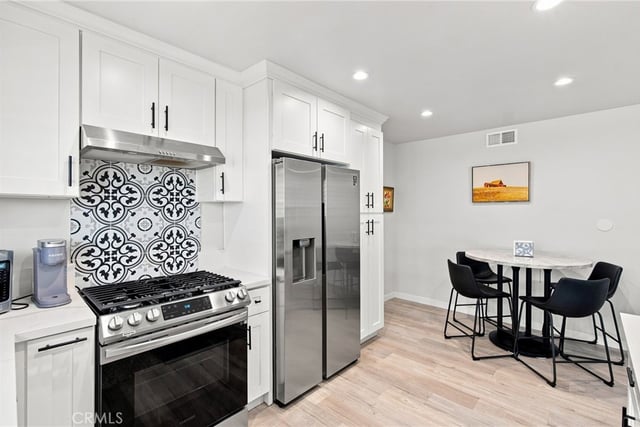5354 Lindley Avenue 209, Encino, CA 91316 — photo 18 of 34