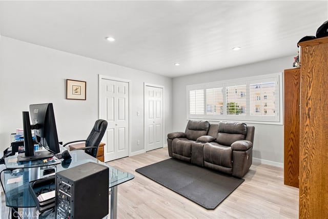 5354 Lindley Avenue 209, Encino, CA 91316 — photo 24 of 34