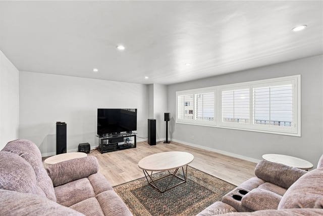 5354 Lindley Avenue 209, Encino, CA 91316 — photo 9 of 34