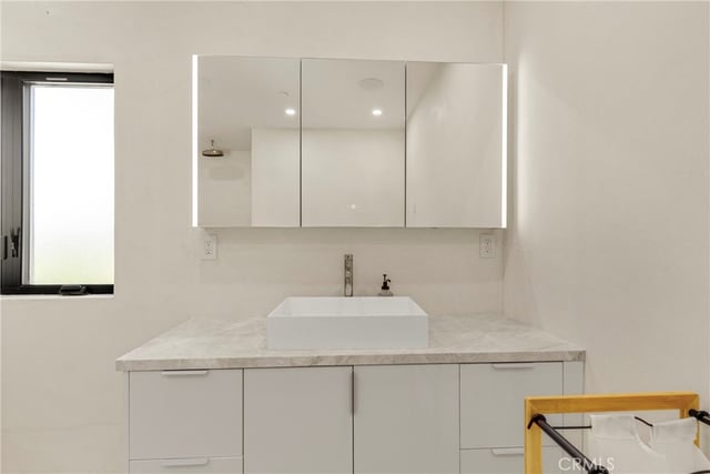 1102 W 6th, San Pedro, CA 90731 — photo 47 of 57