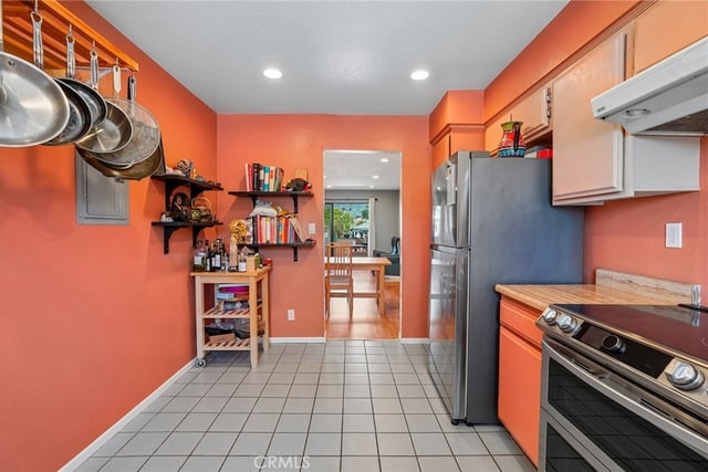 460 Salem 17, Glendale, CA 91203 — photo 8 of 20