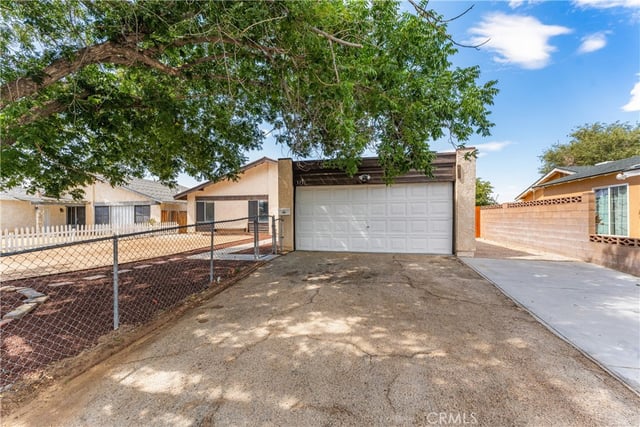 3731 W Avenue K14, Lancaster, CA 93536 — photo 4 of 37